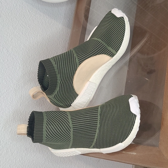 Adidas NMD CS2 pullon sock sneaker shoes size 9 men's army olive green - Picture 2 of 13